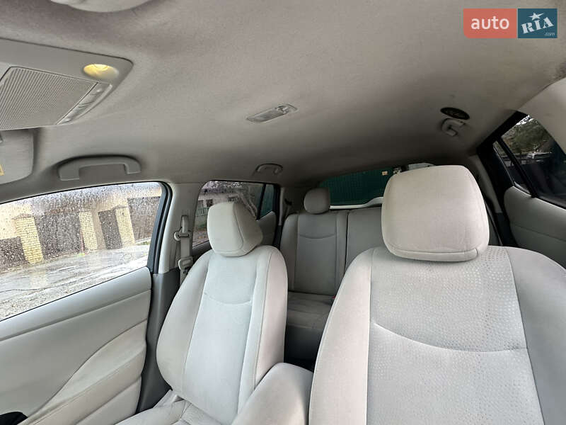 Хетчбек Nissan Leaf 2015 в Умані