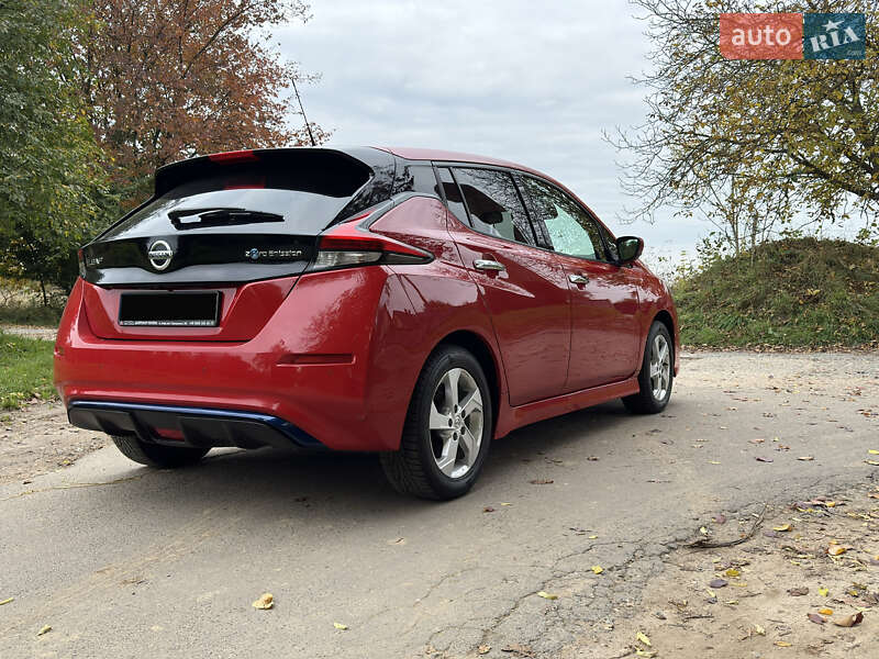 Хэтчбек Nissan Leaf 2020 в Львове