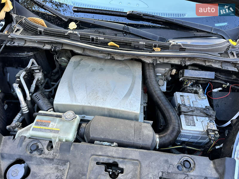 Хетчбек Nissan Leaf 2015 в Умані