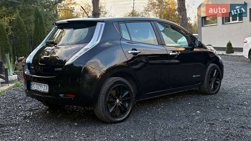 Хетчбек Nissan Leaf 2013 в Миколаєві
