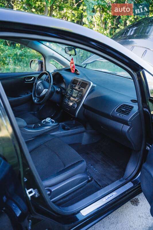 Хэтчбек Nissan Leaf 2015 в Киеве фото 18 Хэтчбек Nissan Leaf 2015 в Киеве