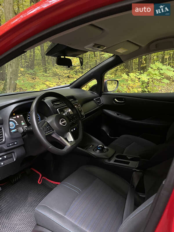 Хетчбек Nissan Leaf 2022 в Луцьку фото 16 Хетчбек Nissan Leaf 2022 в Луцьку