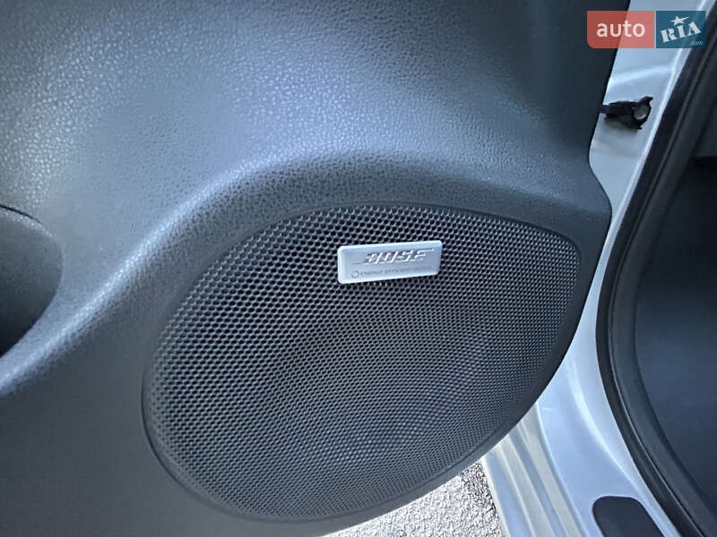 Хэтчбек Nissan Leaf 2013 в Днепре