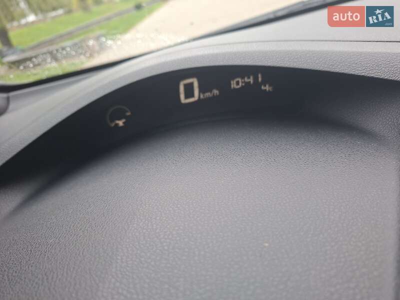 Хэтчбек Nissan Leaf 2016 в Виннице
