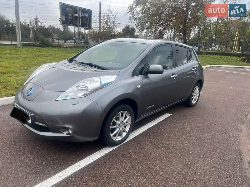 Хетчбек Nissan Leaf 2014 в Житомирі