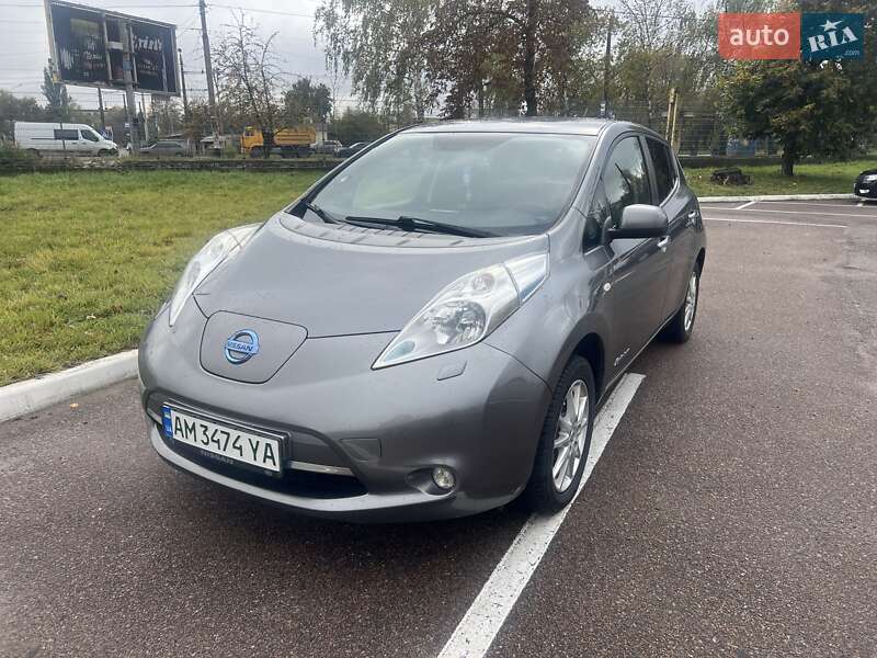Хетчбек Nissan Leaf 2014 в Житомирі