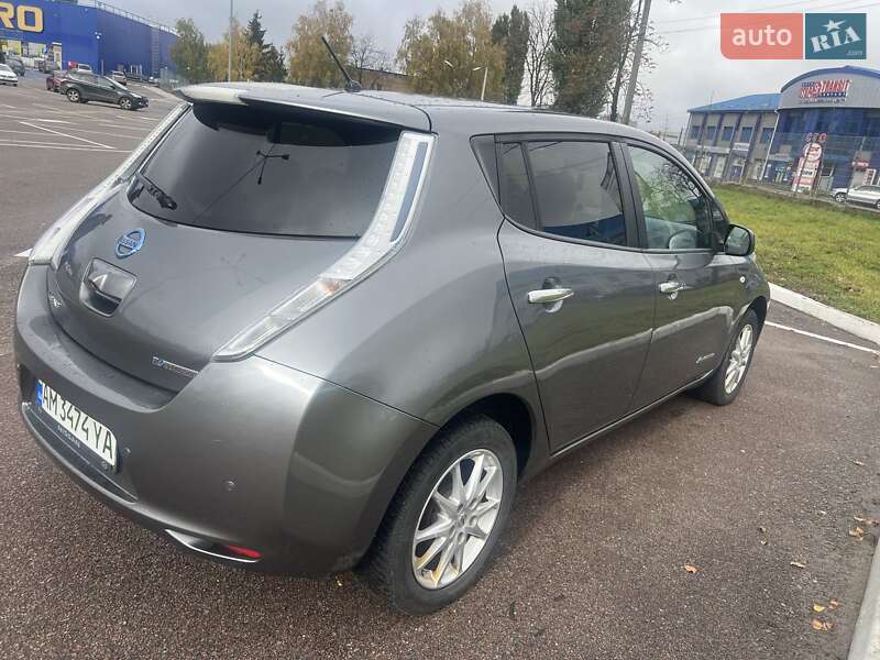 Хетчбек Nissan Leaf 2014 в Житомирі