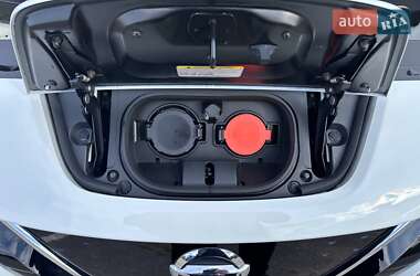 Хэтчбек Nissan Leaf 2020 в 