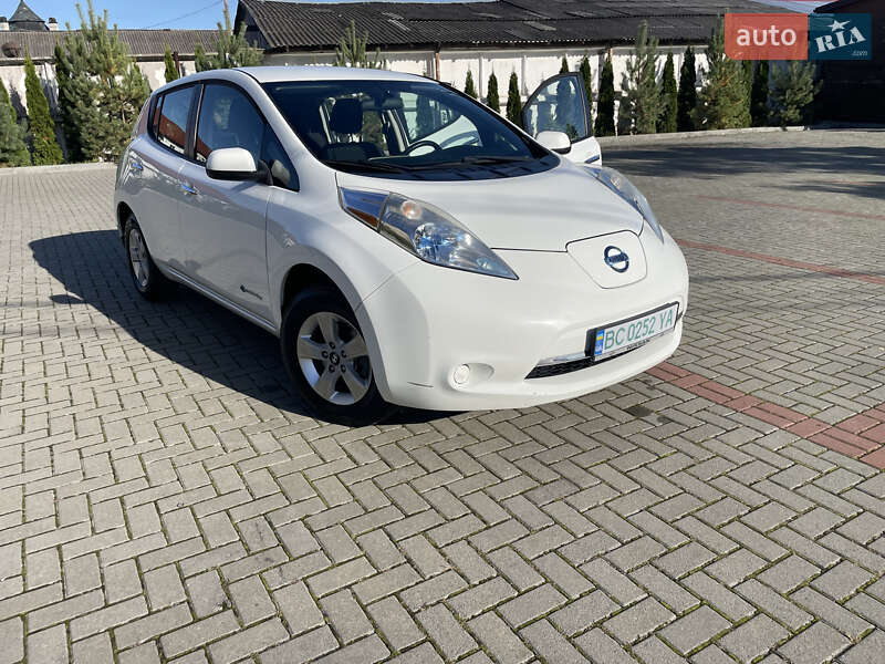 Хэтчбек Nissan Leaf 2013 в Золочеве