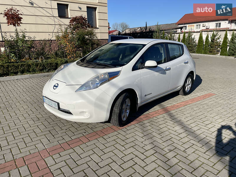 Хэтчбек Nissan Leaf 2013 в Золочеве