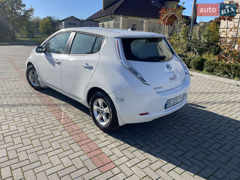 Хэтчбек Nissan Leaf 2013 в Золочеве