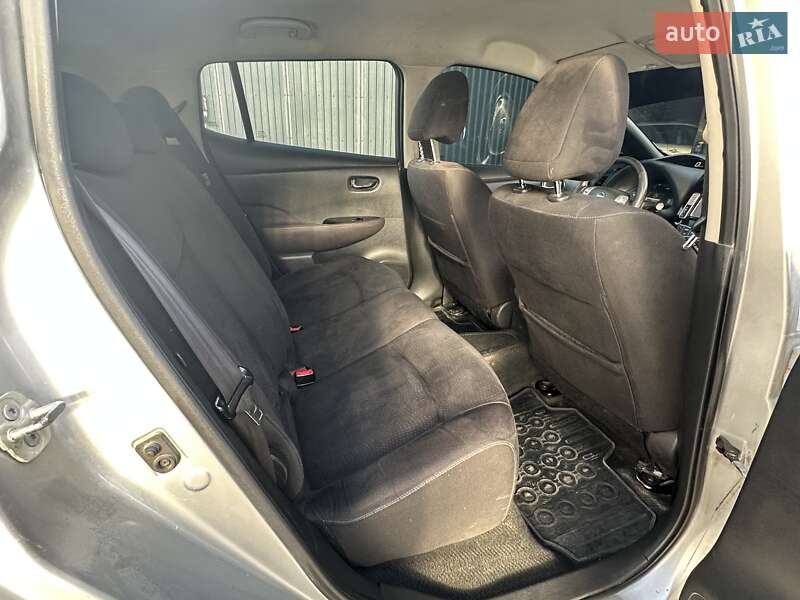 Хэтчбек Nissan Leaf 2013 в Каменец-Подольском фото 12 Хэтчбек Nissan Leaf 2013 в Каменец-Подольском