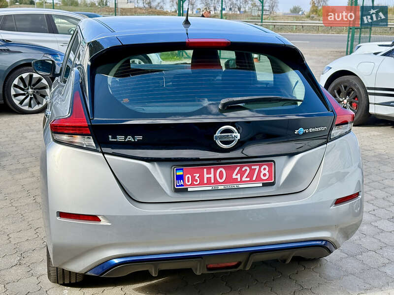 Хетчбек Nissan Leaf 2018 в Дніпрі фото 5 Хетчбек Nissan Leaf 2018 в Дніпрі