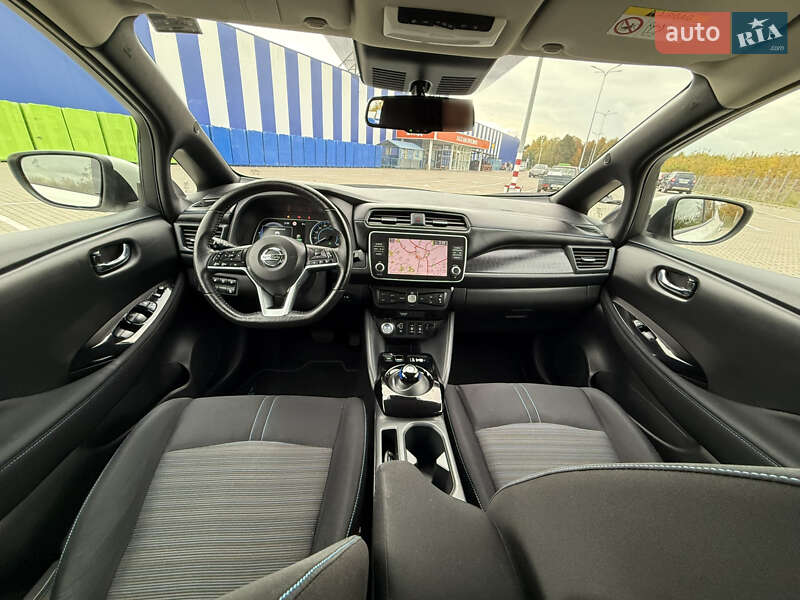 Хетчбек Nissan Leaf 2020 в Дубні