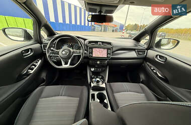 Хэтчбек Nissan Leaf 2020 в 