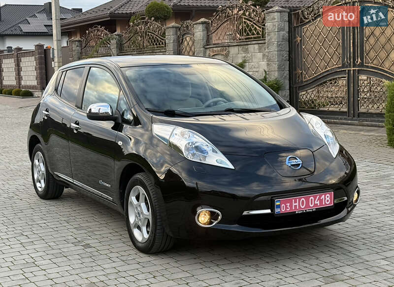 Хэтчбек Nissan Leaf 2014 в Ровно