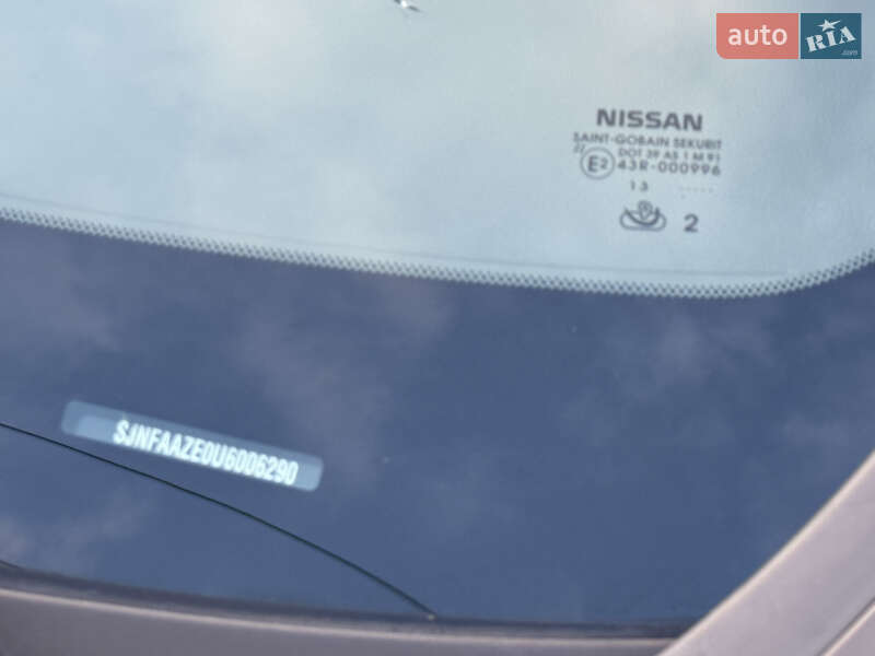 Хэтчбек Nissan Leaf 2014 в Ровно