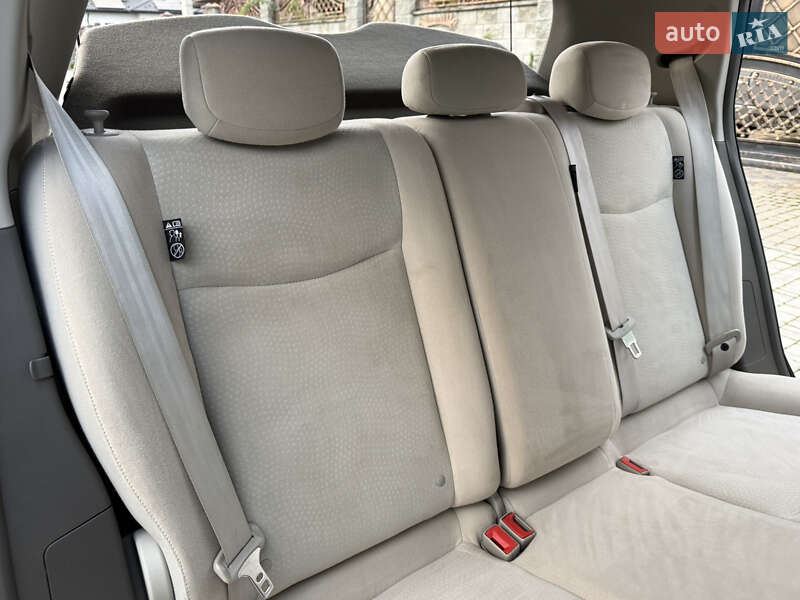 Хэтчбек Nissan Leaf 2014 в Ровно