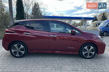 Хэтчбек Nissan Leaf 2018 в 