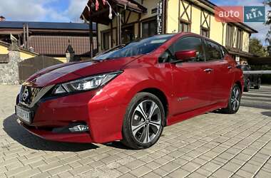 Хэтчбек Nissan Leaf 2018 в 