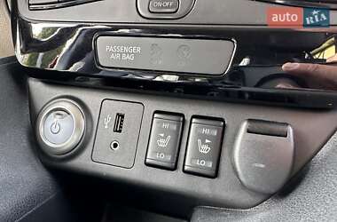 Хэтчбек Nissan Leaf 2018 в 