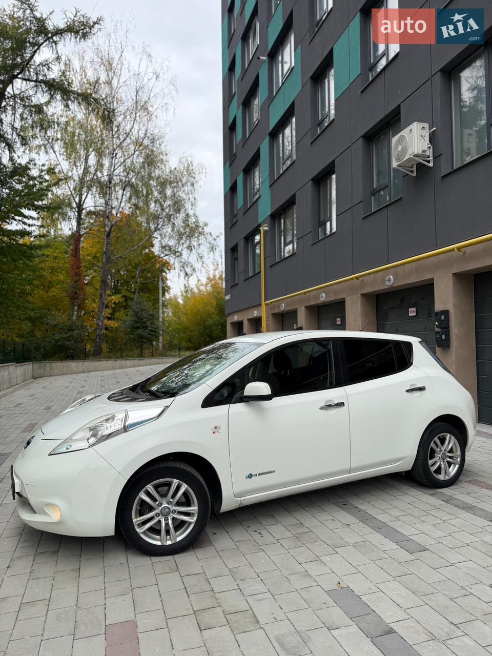 2013 Nissan Leaf - мініатюра 14