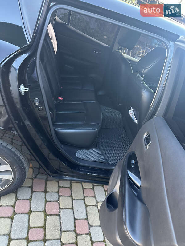 Хэтчбек Nissan Leaf 2013 в Самборе