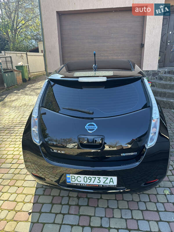 Хэтчбек Nissan Leaf 2013 в Самборе