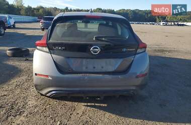 Хэтчбек Nissan Leaf 2019 в 