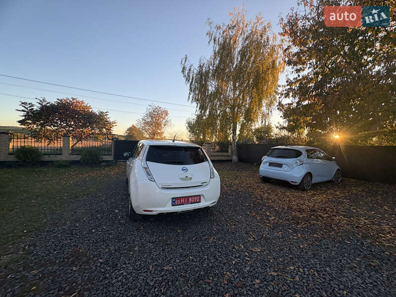Хэтчбек Nissan Leaf 2014 в Луцке фото 16 Хэтчбек Nissan Leaf 2014 в Луцке