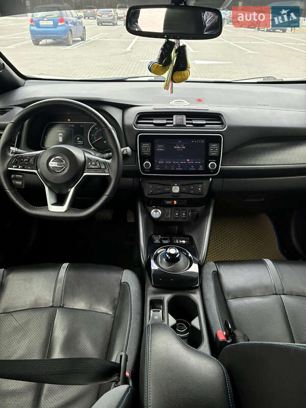 Хэтчбек Nissan Leaf 2021 в Киеве фото 16 Хэтчбек Nissan Leaf 2021 в Киеве