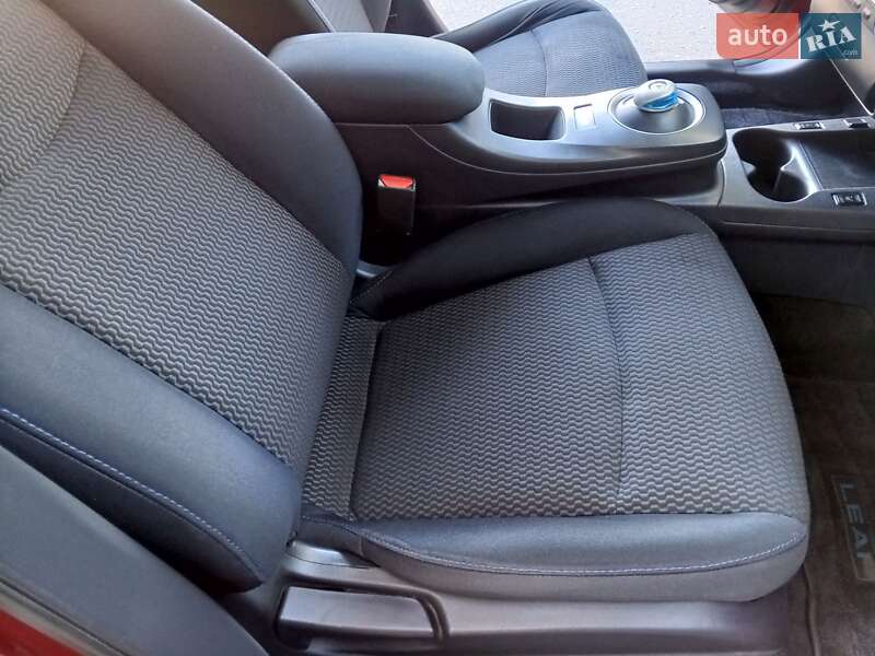 Хэтчбек Nissan Leaf 2013 в Белгороде-Днестровском фото 28 Хэтчбек Nissan Leaf 2013 в Белгороде-Днестровском