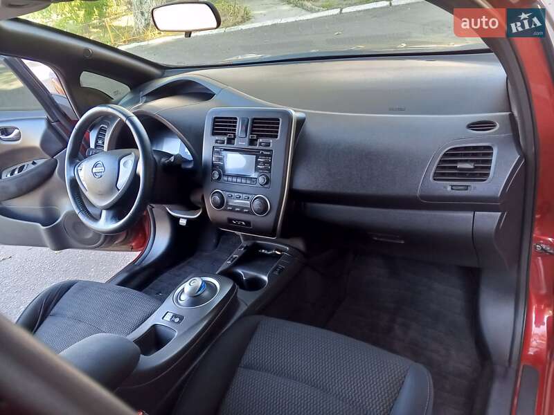 Хэтчбек Nissan Leaf 2013 в Белгороде-Днестровском фото 34 Хэтчбек Nissan Leaf 2013 в Белгороде-Днестровском