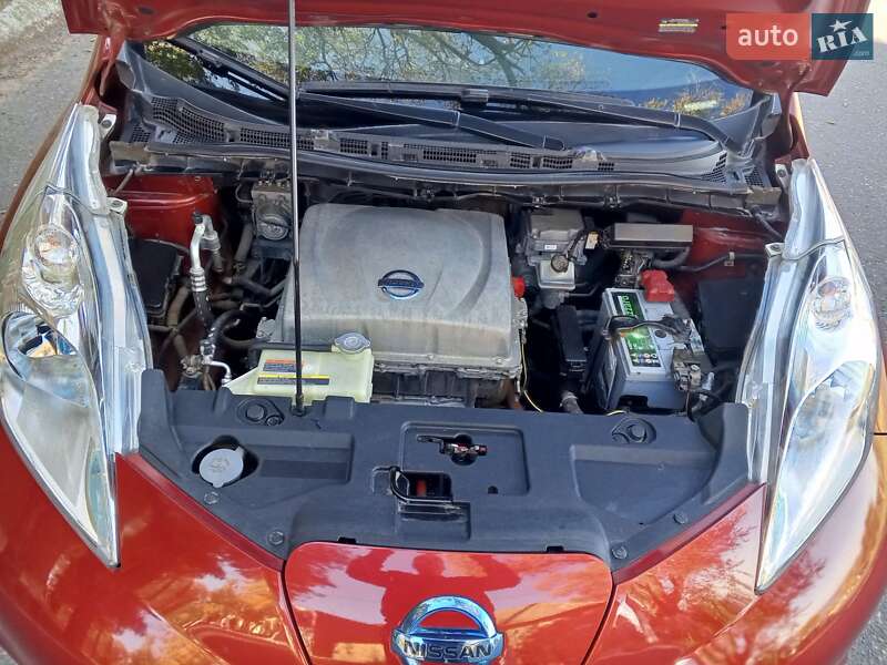 Хэтчбек Nissan Leaf 2013 в Белгороде-Днестровском фото 43 Хэтчбек Nissan Leaf 2013 в Белгороде-Днестровском