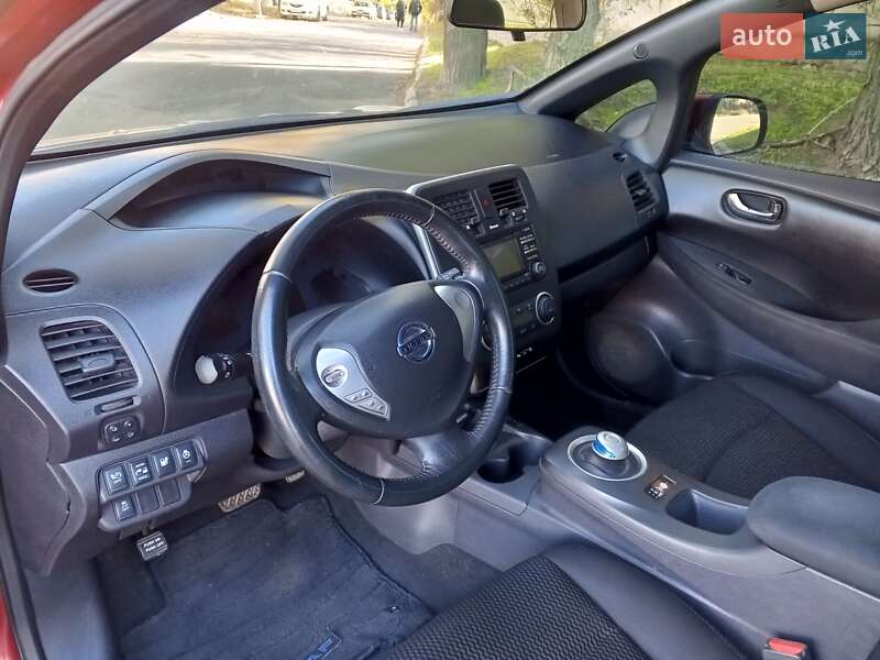 Хэтчбек Nissan Leaf 2013 в Белгороде-Днестровском фото 48 Хэтчбек Nissan Leaf 2013 в Белгороде-Днестровском