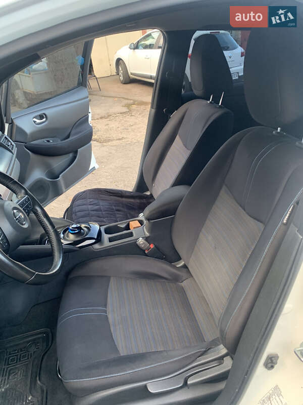 Хетчбек Nissan Leaf 2018 в Львові