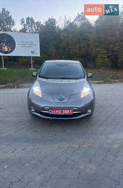 Хэтчбек Nissan Leaf 2013 в Черновцах