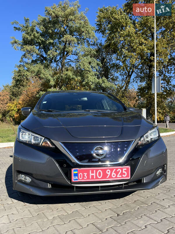 Хетчбек Nissan Leaf 2018 в Луцьку