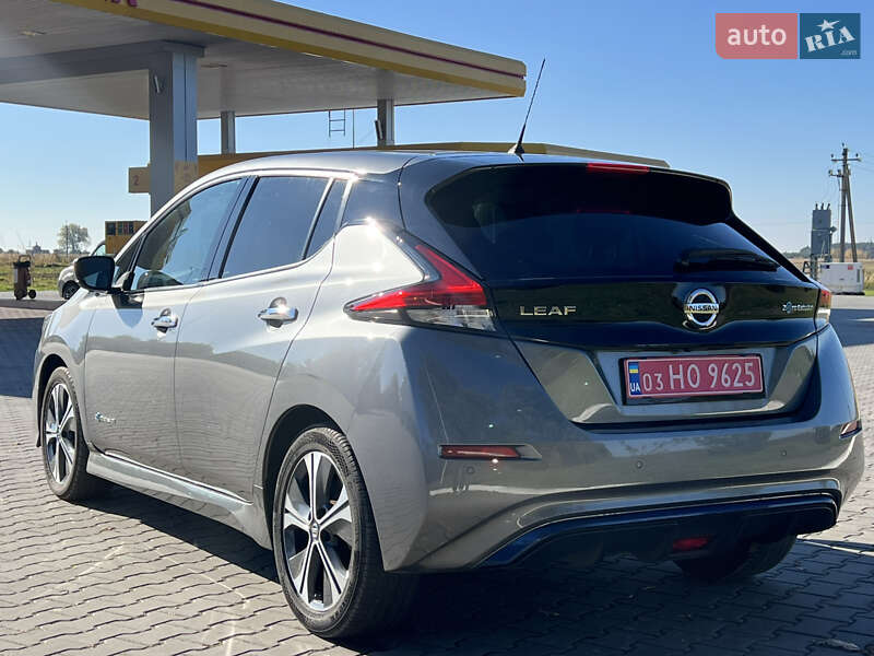 Хетчбек Nissan Leaf 2018 в Луцьку