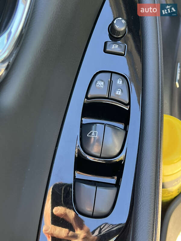 Хетчбек Nissan Leaf 2018 в Луцьку