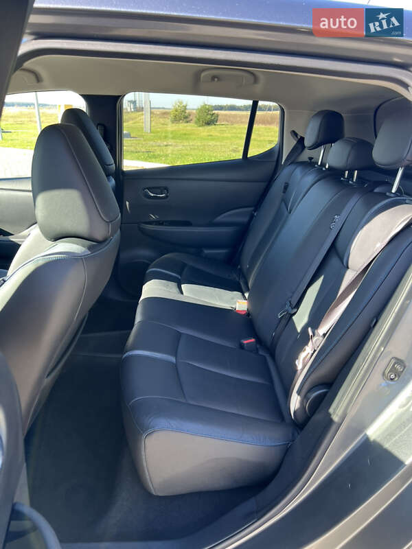 Хетчбек Nissan Leaf 2018 в Луцьку