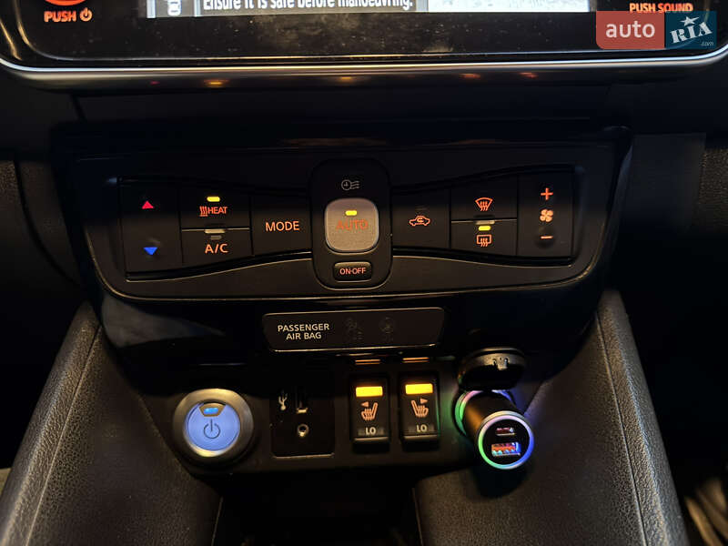 Хэтчбек Nissan Leaf 2018 в Дрогобыче