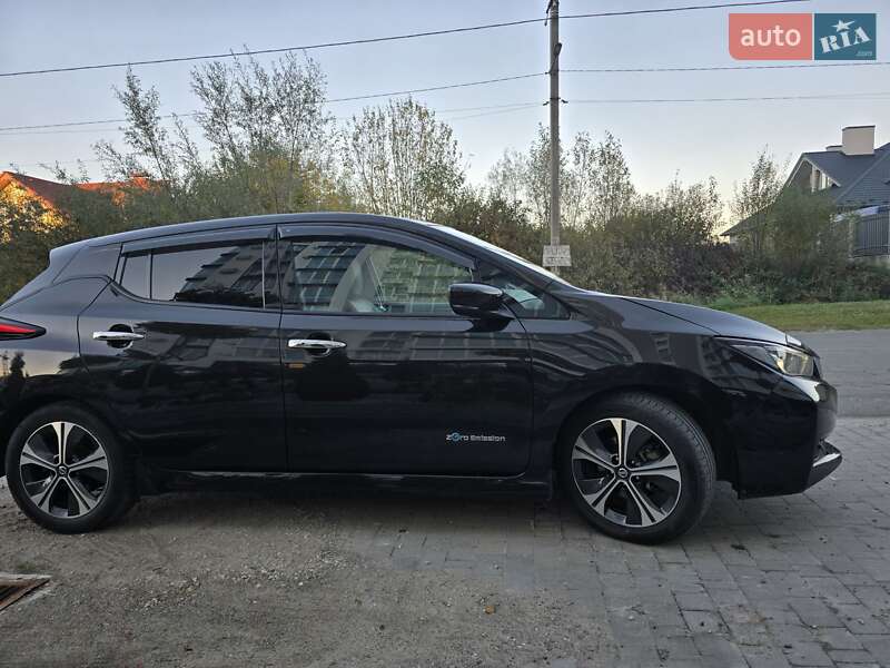 Хэтчбек Nissan Leaf 2018 в Трускавце