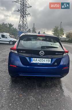 Хэтчбек Nissan Leaf 2020 в 