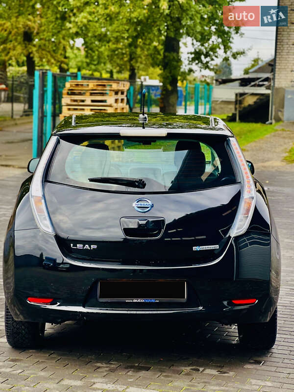 Хэтчбек Nissan Leaf 2015 в Луцке