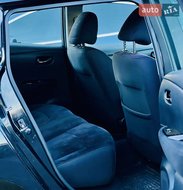 Хэтчбек Nissan Leaf 2015 в Луцке