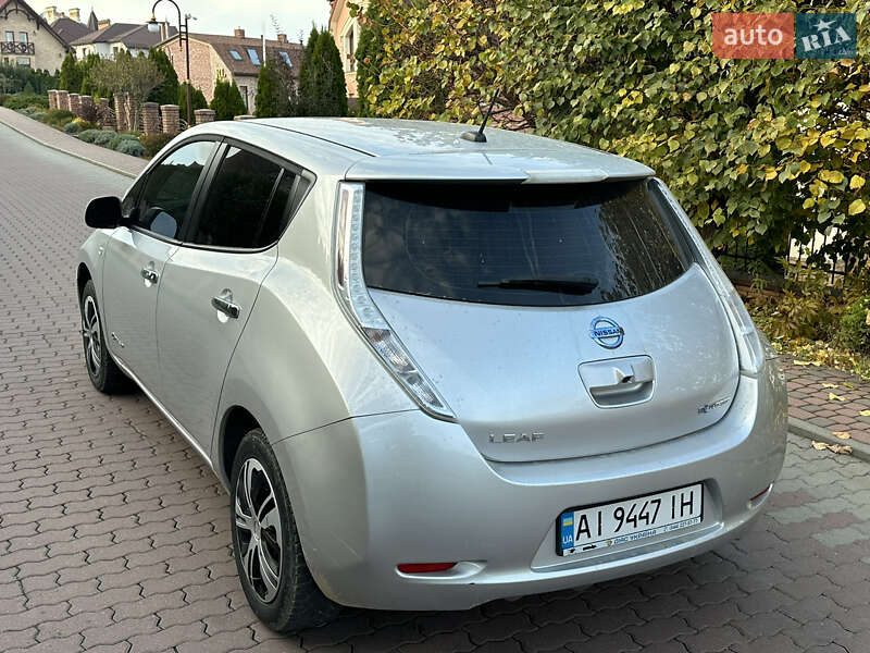 Хетчбек Nissan Leaf 2015 в Чернівцях фото 4 Хетчбек Nissan Leaf 2015 в Чернівцях