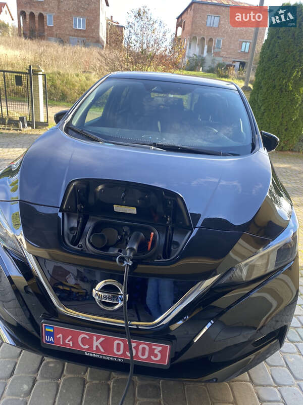 Хетчбек Nissan Leaf 2018 в Дрогобичі