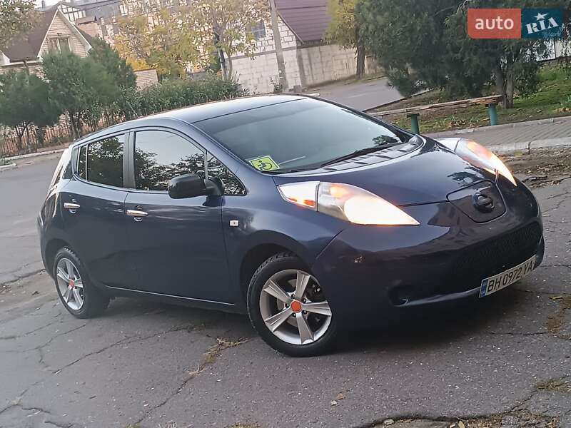 Хэтчбек Nissan Leaf 2017 в Одессе
