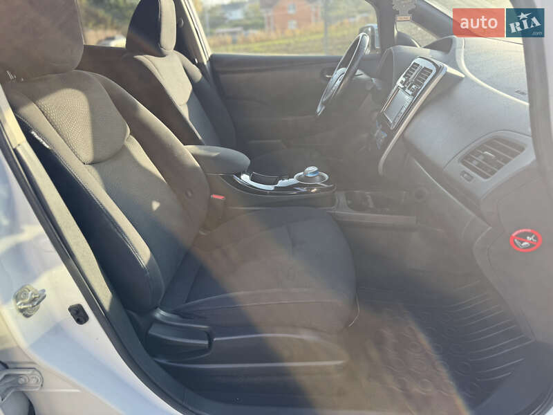 Хэтчбек Nissan Leaf 2013 в Ровно фото 18 Хэтчбек Nissan Leaf 2013 в Ровно